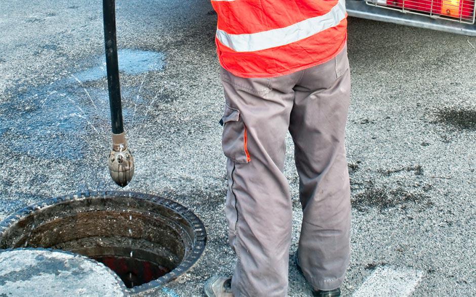 comment déboucher une douche Ormoy